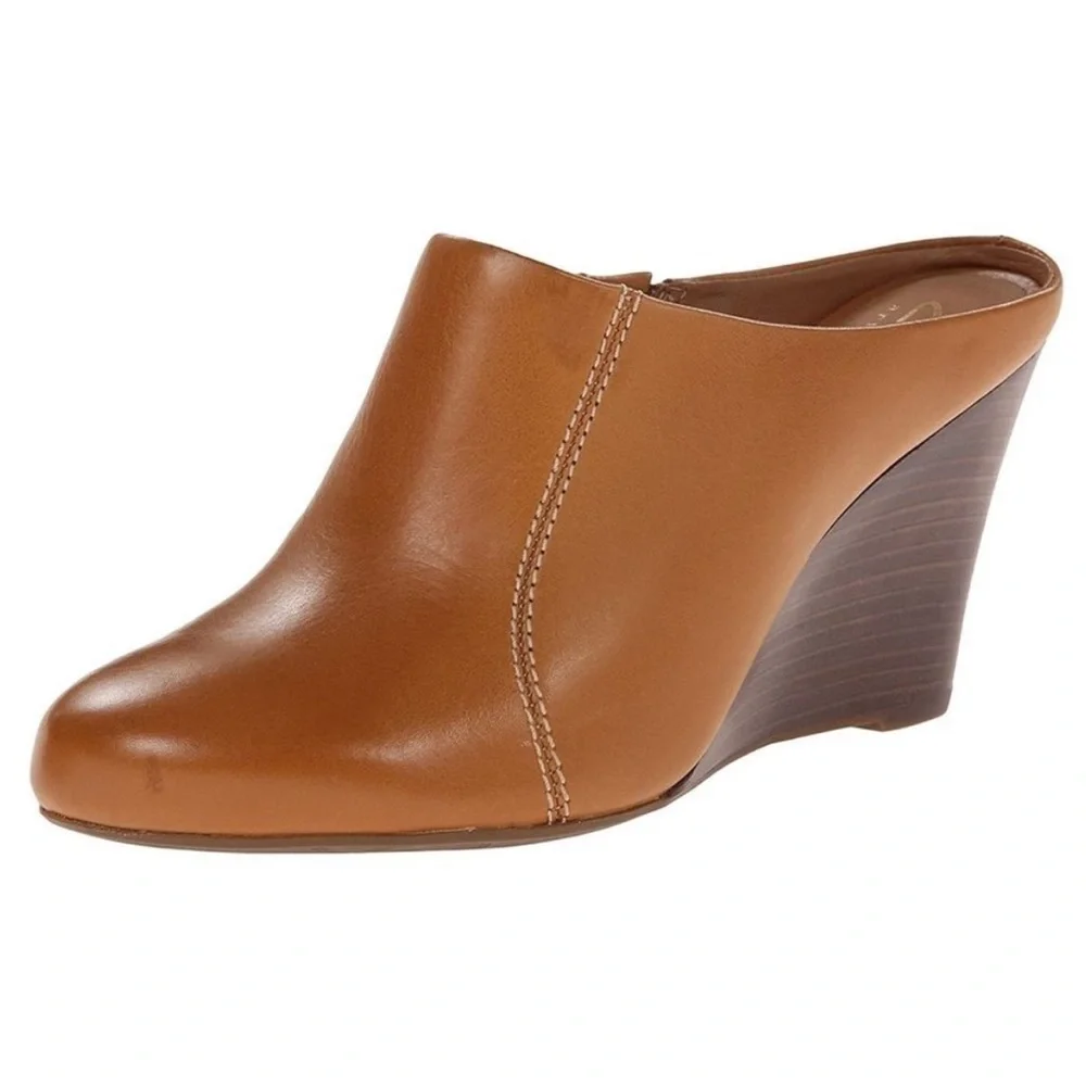 Clarks Santee British Tan leather wedge heels 8.5